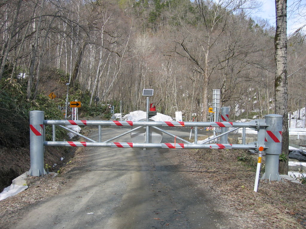 ニニウへの道
キーワード: 日高エリア