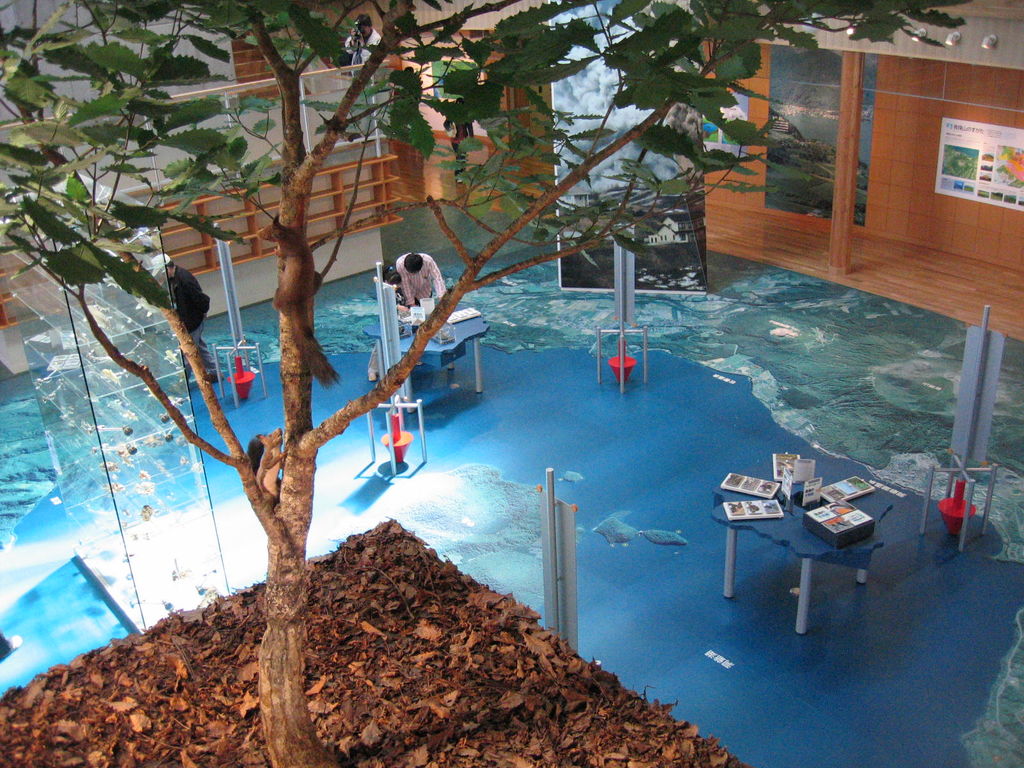 洞爺湖ビジターセンター
ずいぶん立派にリニューアルしたものです。
キーワード: 胆振エリア